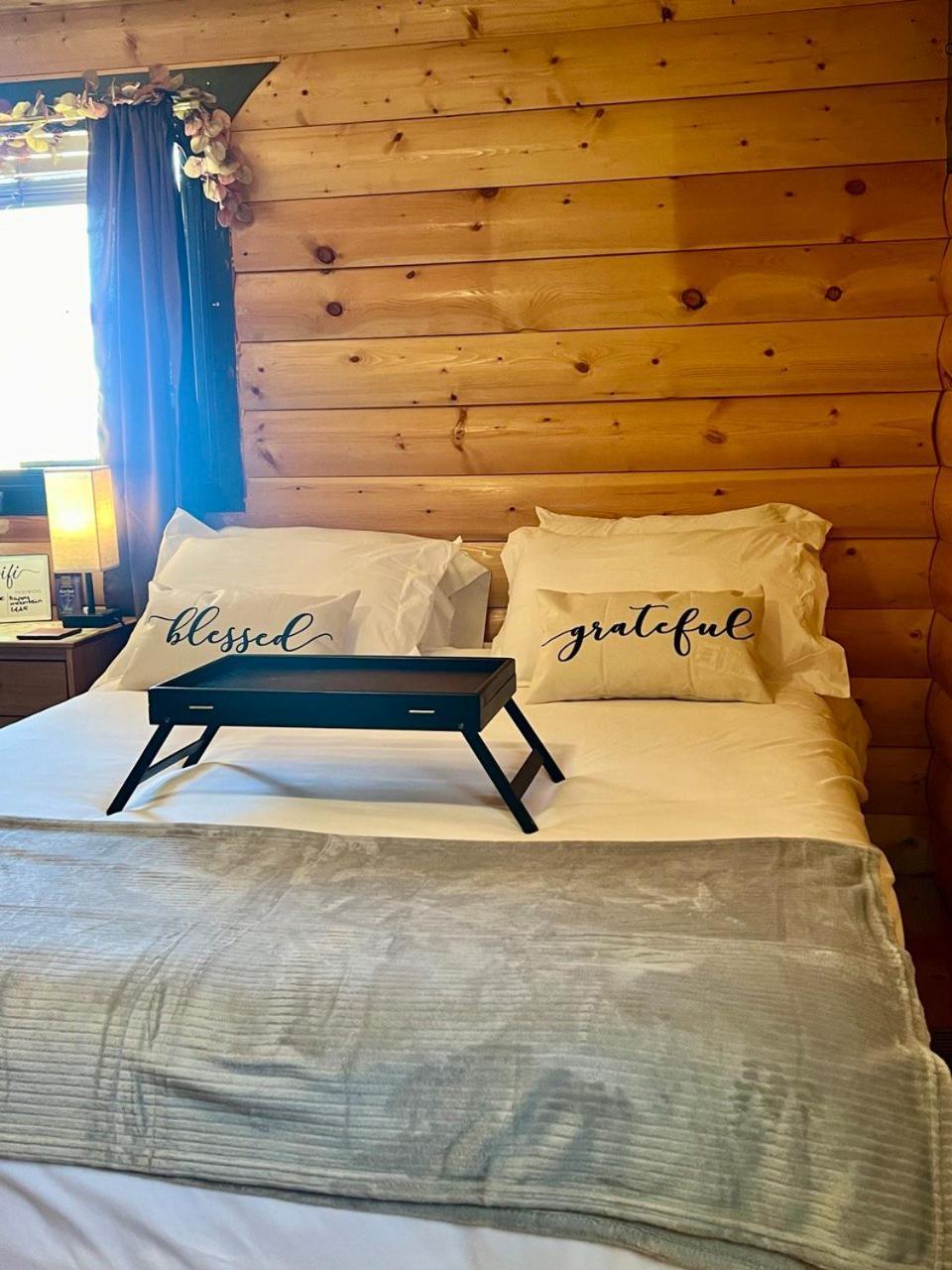The Gratitude Homestay Аламоса Экстерьер фото