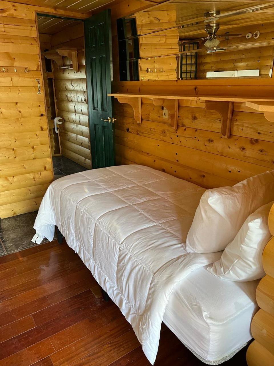 The Gratitude Homestay Аламоса Экстерьер фото